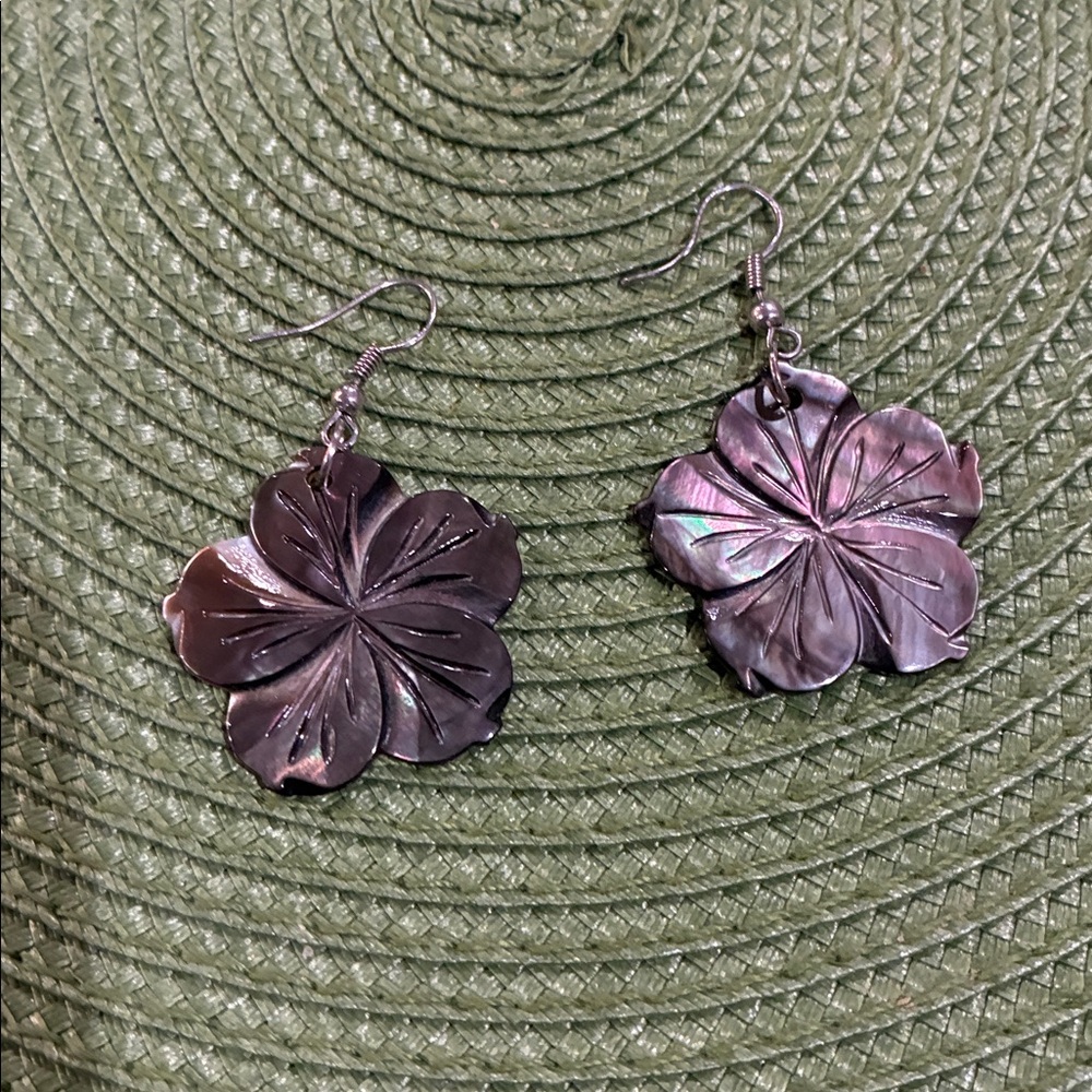 Floral Shell Earrings
